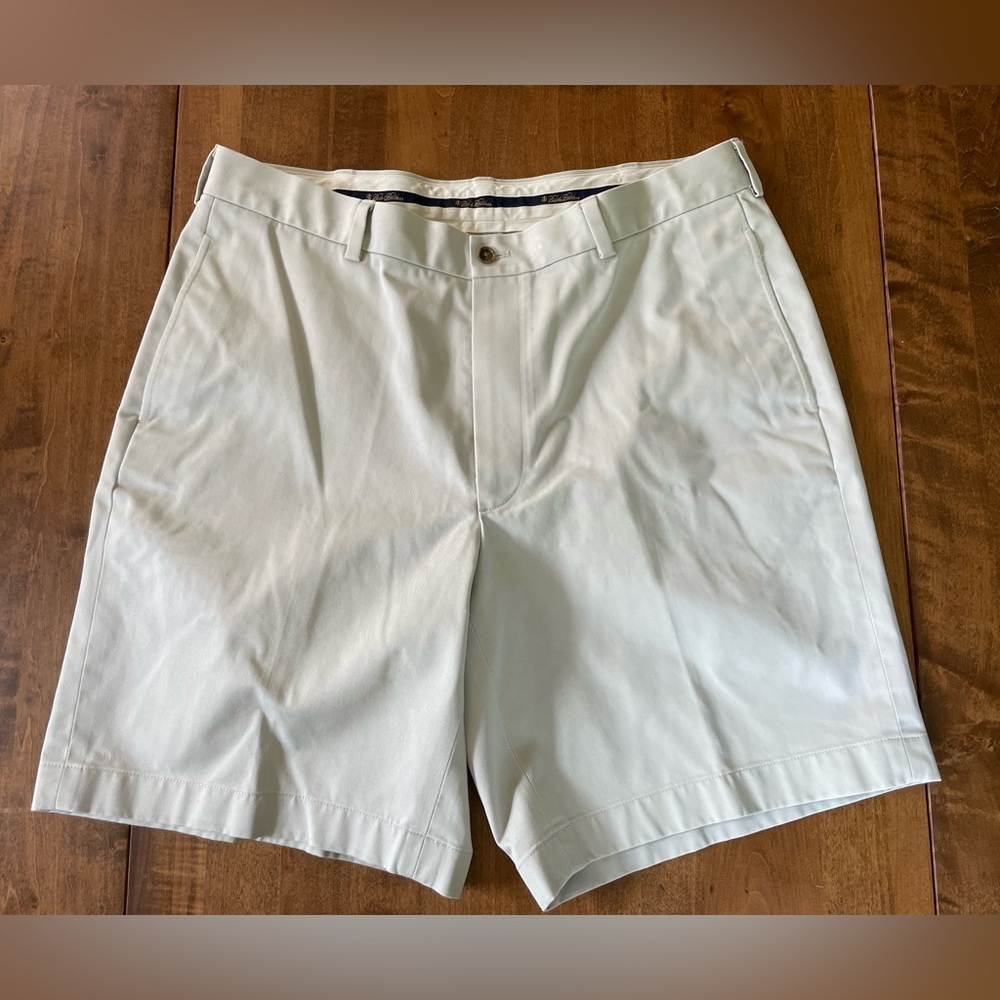 Brooks Brothers Khaki 100% Cotton Shorts size 37